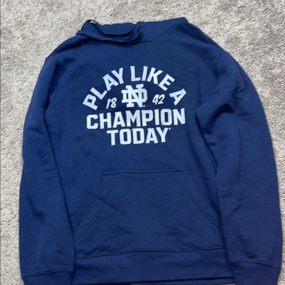 Fanatics Notre Dame‎ size medium Blue Crewneck Sweater Play Like a Champion - Picture 1 of 4